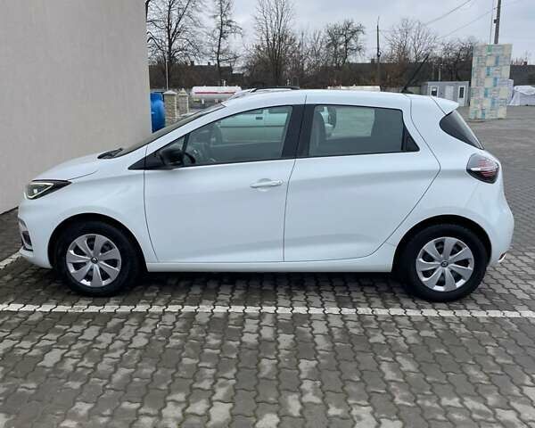 Белый Рено Зое, объемом двигателя 0 л и пробегом 58 тыс. км за 11996 $, фото 20 на Automoto.ua