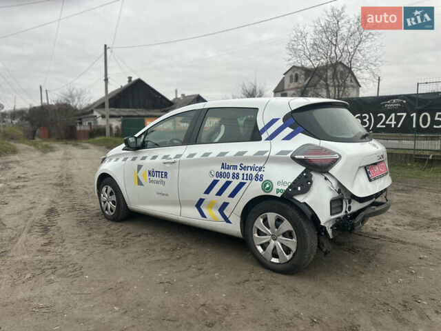 Белый Рено Зое, объемом двигателя 0 л и пробегом 43 тыс. км за 8800 $, фото 5 на Automoto.ua