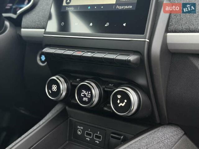 Белый Рено Зое, объемом двигателя 0 л и пробегом 52 тыс. км за 12999 $, фото 25 на Automoto.ua