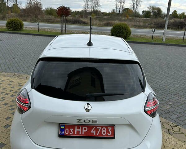 Білий Рено Зое, об'ємом двигуна 0 л та пробігом 95 тис. км за 11999 $, фото 25 на Automoto.ua