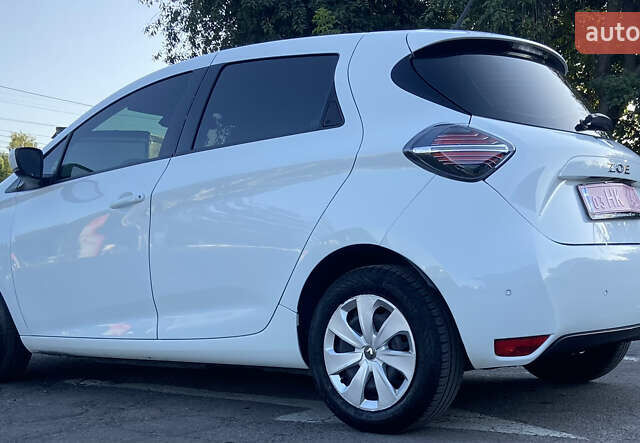 Белый Рено Зое, объемом двигателя 0 л и пробегом 125 тыс. км за 11500 $, фото 3 на Automoto.ua