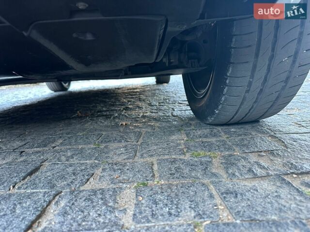 Білий Рено Зое, об'ємом двигуна 0 л та пробігом 80 тис. км за 13200 $, фото 25 на Automoto.ua