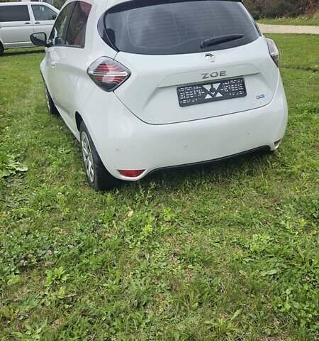 Рено Зое 2021 в Тернополе на Automoto.ua Белый Рено Зое, объемом двигателя 0 л и пробегом 51 тыс. км за 12999 $, фото 9 на Automoto.ua