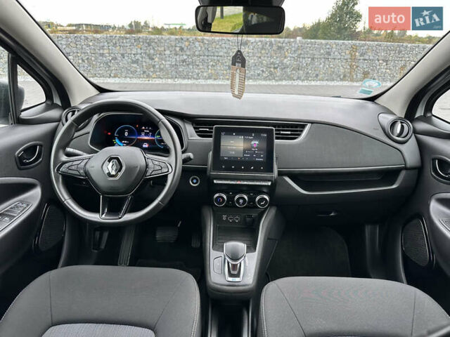 Рено Зое 2021 в Мукачеве на Automoto.ua Белый Рено Зое, объемом двигателя 0 л и пробегом 81 тыс. км за 11999 $, фото 47 на Automoto.ua