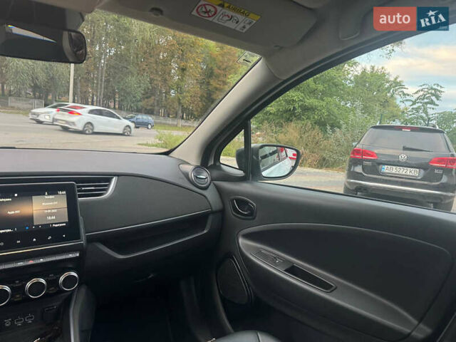 Белый Рено Зое, объемом двигателя 0 л и пробегом 38 тыс. км за 11900 $, фото 18 на Automoto.ua