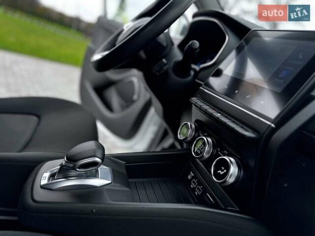 Рено Зое 2021 в Дрогобыче на Automoto.ua Белый Рено Зое, объемом двигателя 0 л и пробегом 55 тыс. км за 12900 $, фото 48 на Automoto.ua