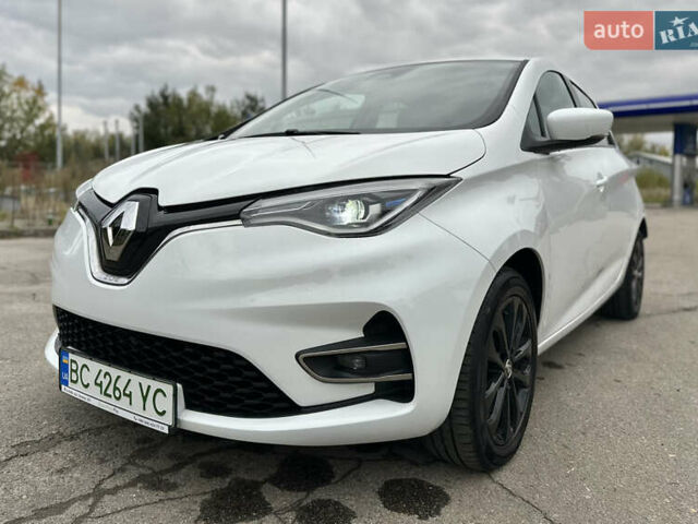 Белый Рено Зое, объемом двигателя 0 л и пробегом 51 тыс. км за 13200 $, фото 3 на Automoto.ua