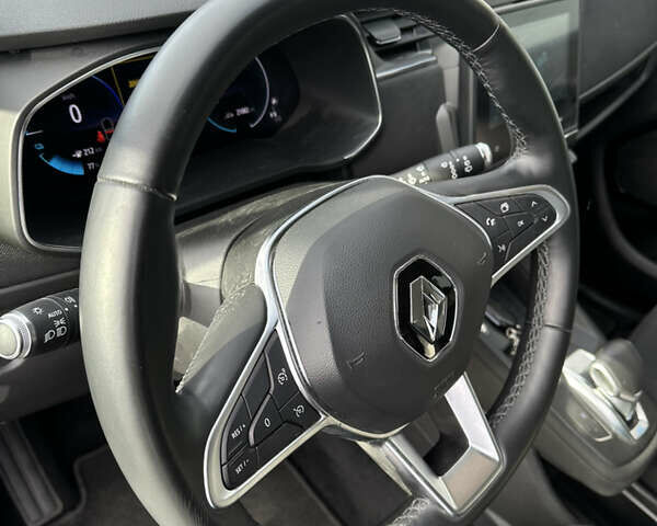 Белый Рено Зое, объемом двигателя 0 л и пробегом 21 тыс. км за 12100 $, фото 21 на Automoto.ua