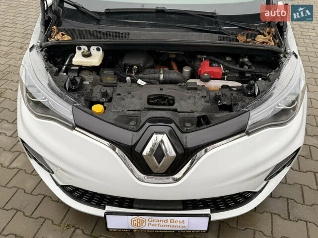 Білий Рено Зое, об'ємом двигуна 0 л та пробігом 132 тис. км за 11400 $, фото 9 на Automoto.ua