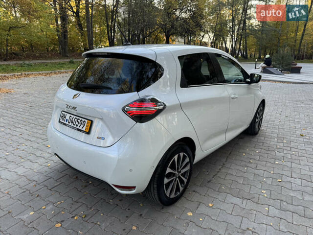 Белый Рено Зое, объемом двигателя 0 л и пробегом 33 тыс. км за 13800 $, фото 10 на Automoto.ua