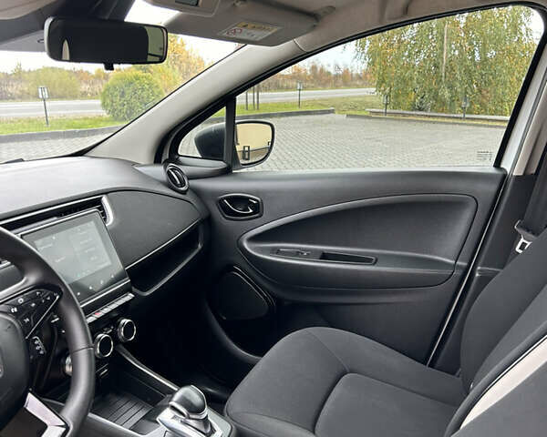 Рено Зое 2021 в Коломые на Automoto.ua Белый Рено Зое, объемом двигателя 0 л и пробегом 95 тыс. км за 12350 $, фото 54 на Automoto.ua