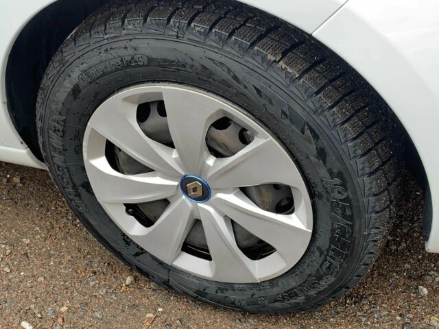 Белый Рено Зое, объемом двигателя 0 л и пробегом 124 тыс. км за 11955 $, фото 23 на Automoto.ua