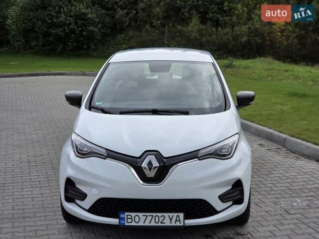 Белый Рено Зое, объемом двигателя 0 л и пробегом 150 тыс. км за 11800 $, фото 7 на Automoto.ua