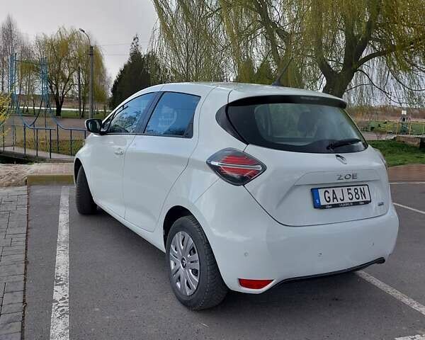 Белый Рено Зое, объемом двигателя 0 л и пробегом 59 тыс. км за 11199 $, фото 7 на Automoto.ua