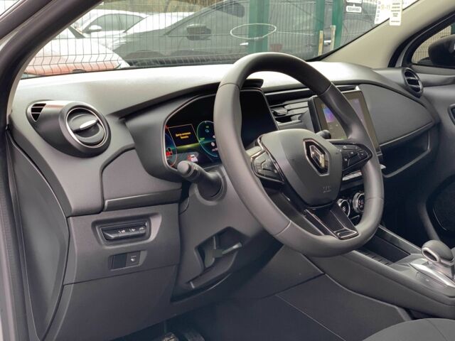 Белый Рено Зое, объемом двигателя 0 л и пробегом 124 тыс. км за 11955 $, фото 9 на Automoto.ua