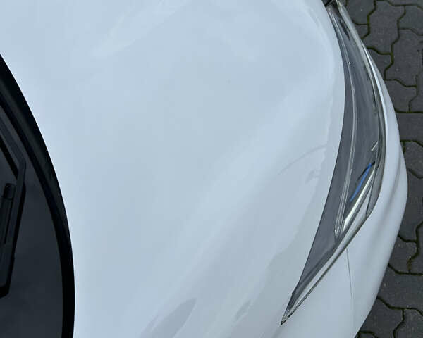 Білий Рено Зое, об'ємом двигуна 0 л та пробігом 95 тис. км за 11999 $, фото 29 на Automoto.ua