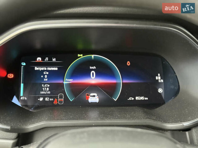 Белый Рено Зое, объемом двигателя 0 л и пробегом 85 тыс. км за 10999 $, фото 25 на Automoto.ua