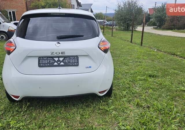 Белый Рено Зое, объемом двигателя 0 л и пробегом 51 тыс. км за 13300 $, фото 8 на Automoto.ua