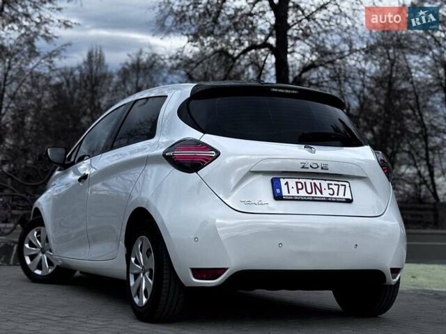 Рено Зое 2021 в Дрогобыче на Automoto.ua Белый Рено Зое, объемом двигателя 0 л и пробегом 55 тыс. км за 12900 $, фото 33 на Automoto.ua