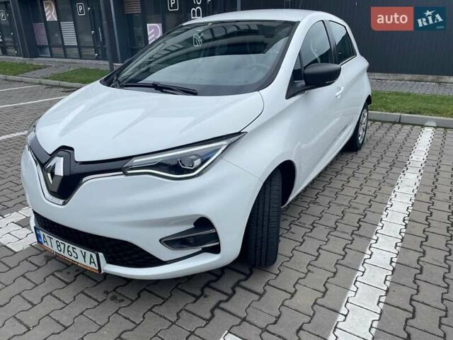 Білий Рено Зое, об'ємом двигуна 0 л та пробігом 72 тис. км за 12300 $, фото 2 на Automoto.ua