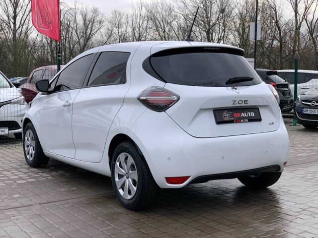 Белый Рено Зое, объемом двигателя 0 л и пробегом 124 тыс. км за 11955 $, фото 6 на Automoto.ua