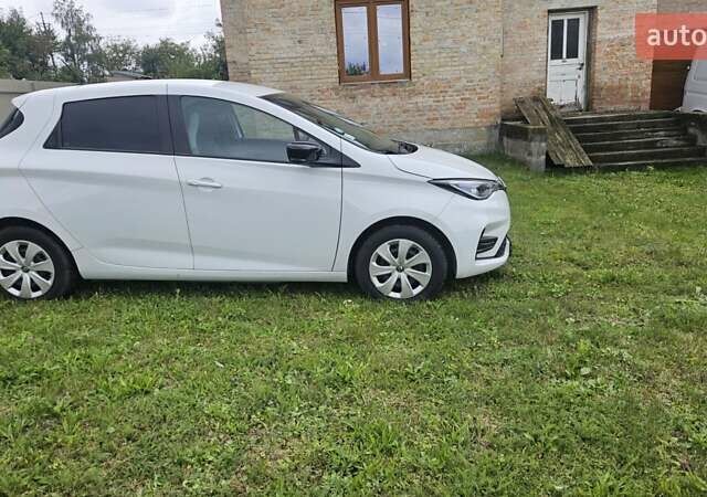 Белый Рено Зое, объемом двигателя 0 л и пробегом 51 тыс. км за 13300 $, фото 14 на Automoto.ua