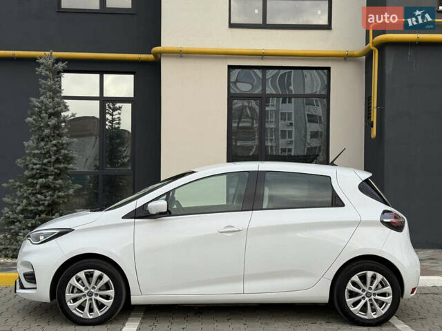 Белый Рено Зое, объемом двигателя 0 л и пробегом 52 тыс. км за 12999 $, фото 6 на Automoto.ua