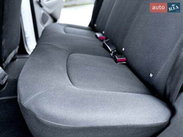 Рено Зое 2021 в Дрогобыче на Automoto.ua Белый Рено Зое, объемом двигателя 0 л и пробегом 55 тыс. км за 12900 $, фото 51 на Automoto.ua