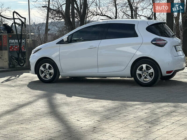 Белый Рено Зое, объемом двигателя 0 л и пробегом 25 тыс. км за 12300 $, фото 7 на Automoto.ua