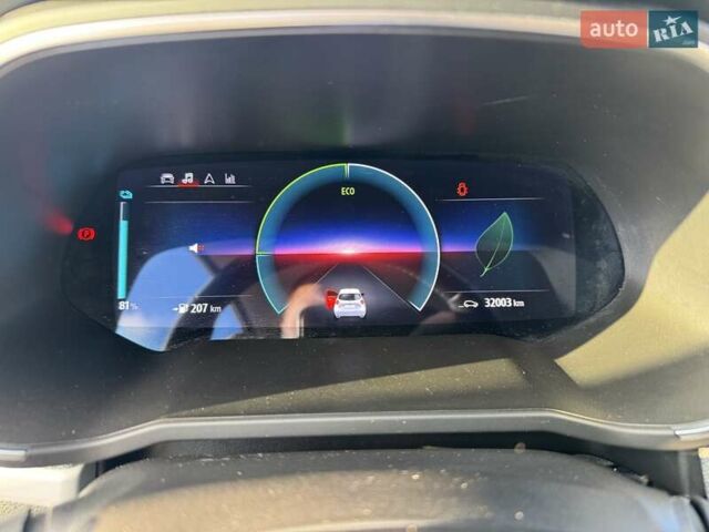 Рено Зое 2021 в Житомире на Automoto.ua Белый Рено Зое, объемом двигателя 0 л и пробегом 32 тыс. км за 12500 $, фото 11 на Automoto.ua