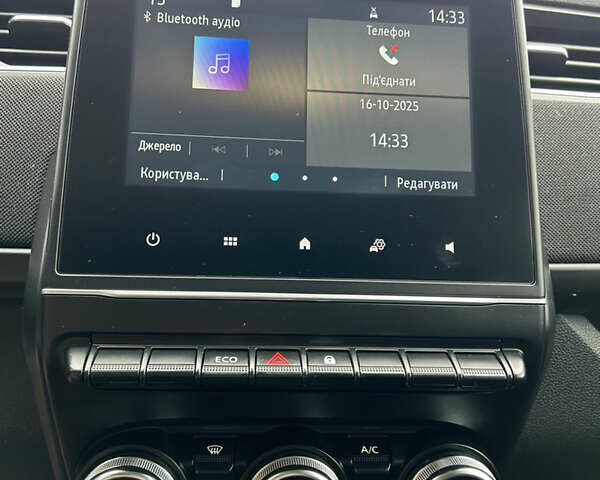 Белый Рено Зое, объемом двигателя 0 л и пробегом 95 тыс. км за 11650 $, фото 63 на Automoto.ua