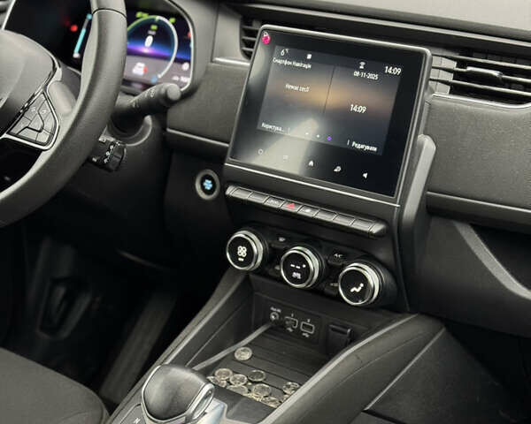 Белый Рено Зое, объемом двигателя 0 л и пробегом 74 тыс. км за 12300 $, фото 32 на Automoto.ua