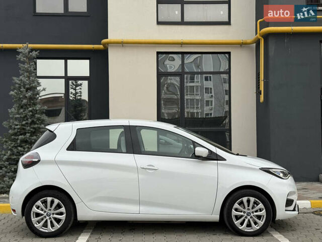 Белый Рено Зое, объемом двигателя 0 л и пробегом 52 тыс. км за 12999 $, фото 9 на Automoto.ua