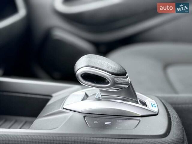 Рено Зое 2021 в Дрогобыче на Automoto.ua Белый Рено Зое, объемом двигателя 0 л и пробегом 55 тыс. км за 12900 $, фото 42 на Automoto.ua