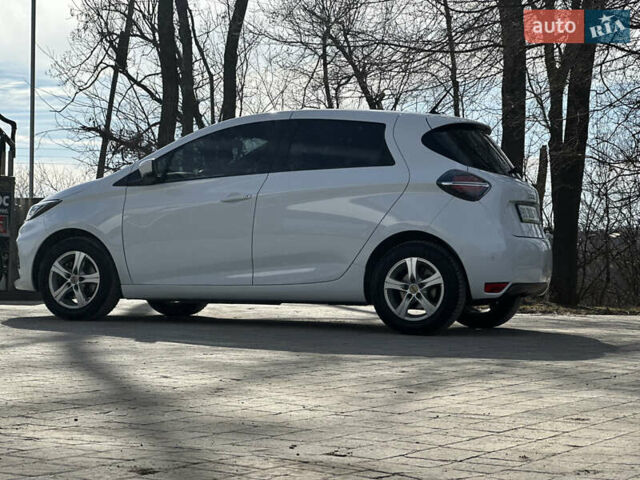 Белый Рено Зое, объемом двигателя 0 л и пробегом 25 тыс. км за 12300 $, фото 8 на Automoto.ua