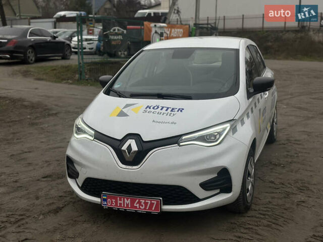 Белый Рено Зое, объемом двигателя 0 л и пробегом 43 тыс. км за 8800 $, фото 2 на Automoto.ua