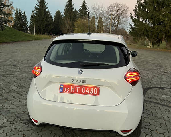 Білий Рено Зое, об'ємом двигуна 0 л та пробігом 70 тис. км за 11600 $, фото 6 на Automoto.ua