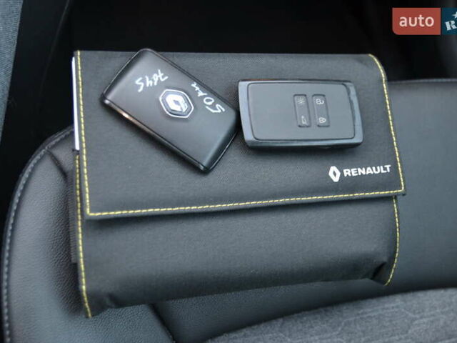 Белый Рено Зое, объемом двигателя 0 л и пробегом 50 тыс. км за 13999 $, фото 43 на Automoto.ua