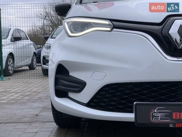 Білий Рено Зое, об'ємом двигуна 0 л та пробігом 124 тис. км за 11955 $, фото 5 на Automoto.ua