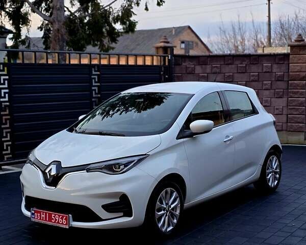 Белый Рено Зое, объемом двигателя 0 л и пробегом 16 тыс. км за 12999 $, фото 1 на Automoto.ua