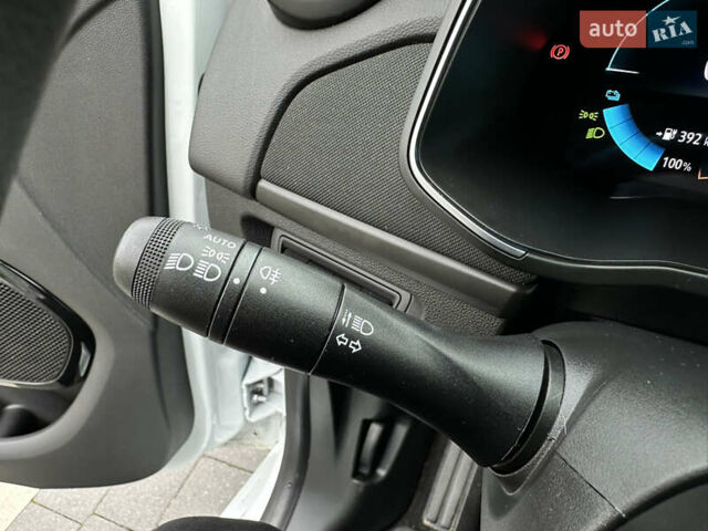 Рено Зое 2021 в Мукачеве на Automoto.ua Белый Рено Зое, объемом двигателя 0 л и пробегом 81 тыс. км за 11999 $, фото 63 на Automoto.ua
