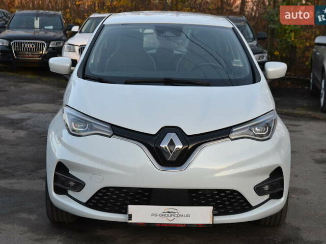 Белый Рено Зое, объемом двигателя 0 л и пробегом 50 тыс. км за 13999 $, фото 2 на Automoto.ua