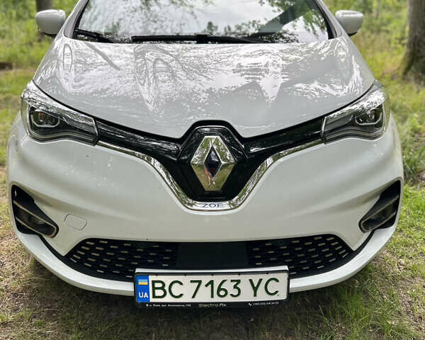 Белый Рено Зое, объемом двигателя 0 л и пробегом 66 тыс. км за 13800 $, фото 2 на Automoto.ua