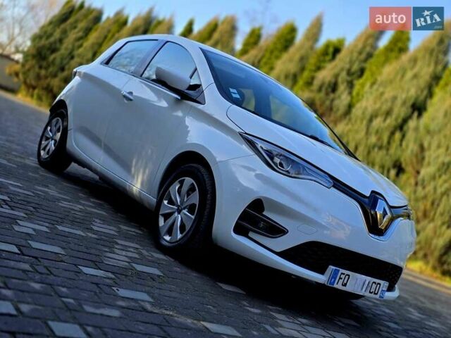 Белый Рено Зое, объемом двигателя 0 л и пробегом 57 тыс. км за 12700 $, фото 4 на Automoto.ua