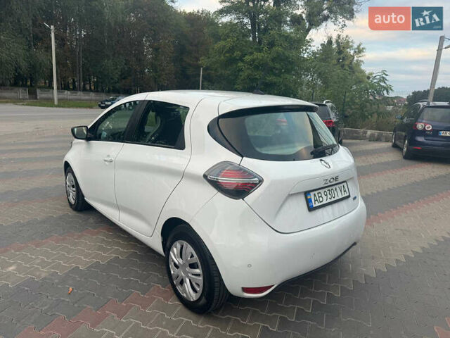 Белый Рено Зое, объемом двигателя 0 л и пробегом 38 тыс. км за 11900 $, фото 7 на Automoto.ua