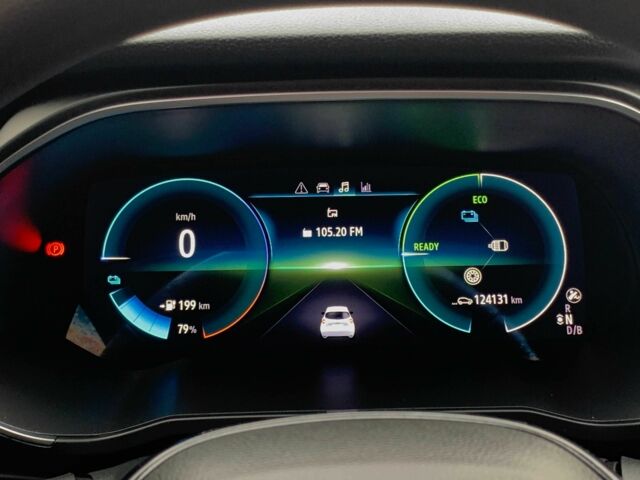 Белый Рено Зое, объемом двигателя 0 л и пробегом 124 тыс. км за 11955 $, фото 18 на Automoto.ua