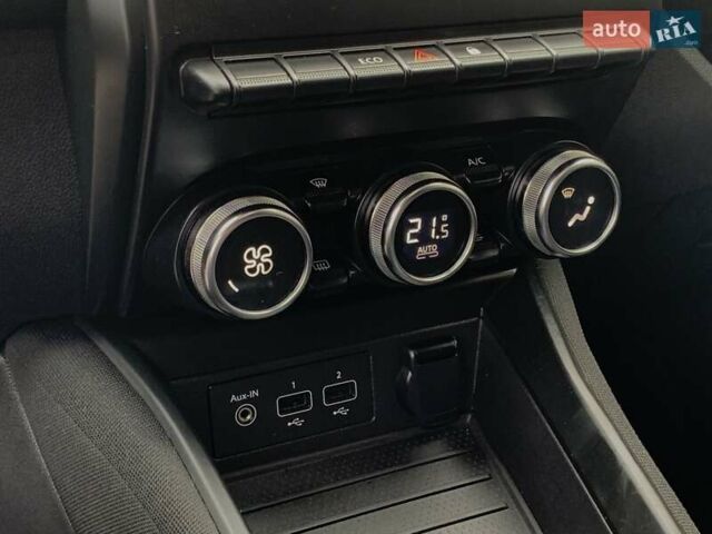 Білий Рено Зое, об'ємом двигуна 0 л та пробігом 124 тис. км за 11955 $, фото 47 на Automoto.ua