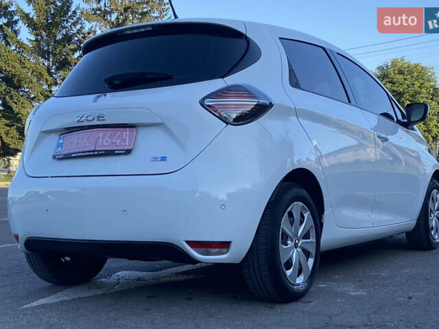 Белый Рено Зое, объемом двигателя 0 л и пробегом 125 тыс. км за 11500 $, фото 5 на Automoto.ua