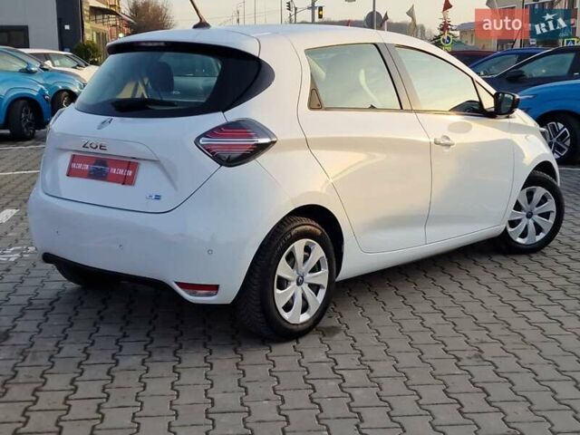 Білий Рено Зое, об'ємом двигуна 0 л та пробігом 30 тис. км за 12900 $, фото 3 на Automoto.ua