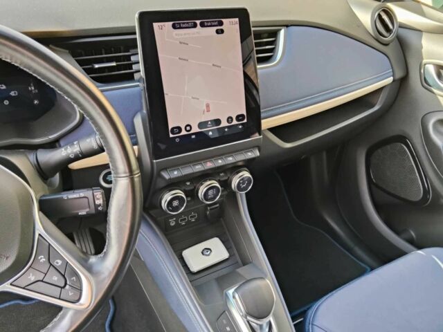 Білий Рено Зое, об'ємом двигуна 0 л та пробігом 14 тис. км за 4500 $, фото 9 на Automoto.ua